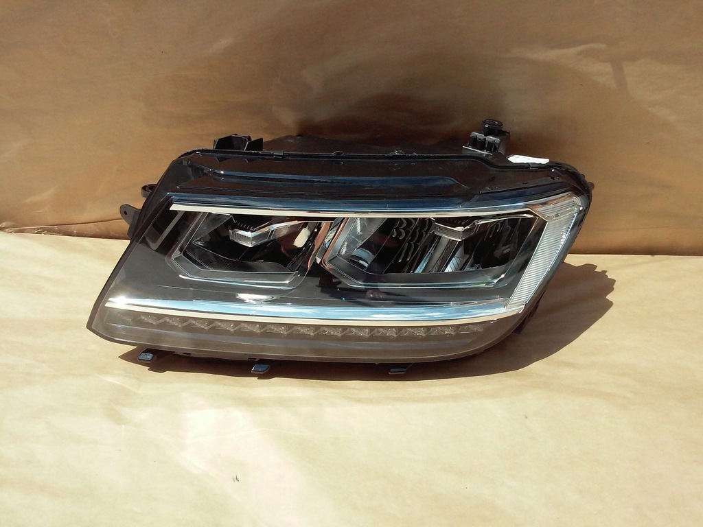 vw tiguan 5tb full led izq. faro  (#)