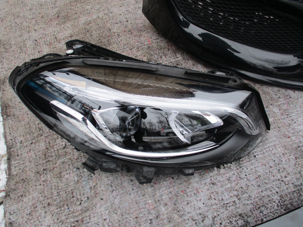  faro frente der.. mercedes b clase w246 (#)