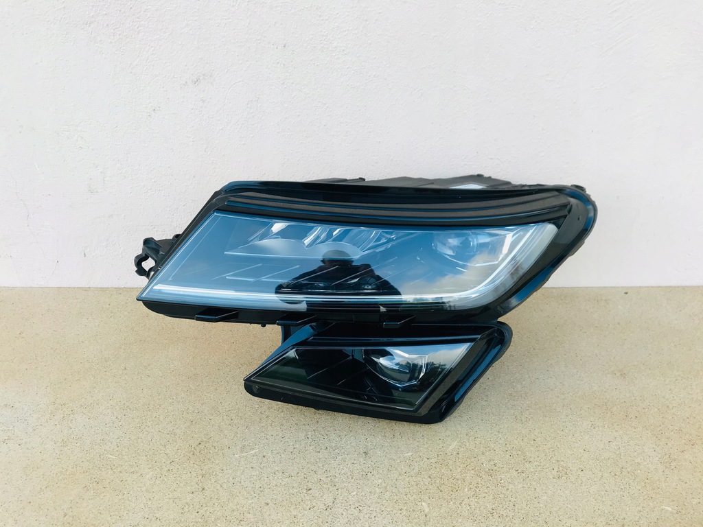 skoda kodiaq full led izq. faro 566941015c (#)