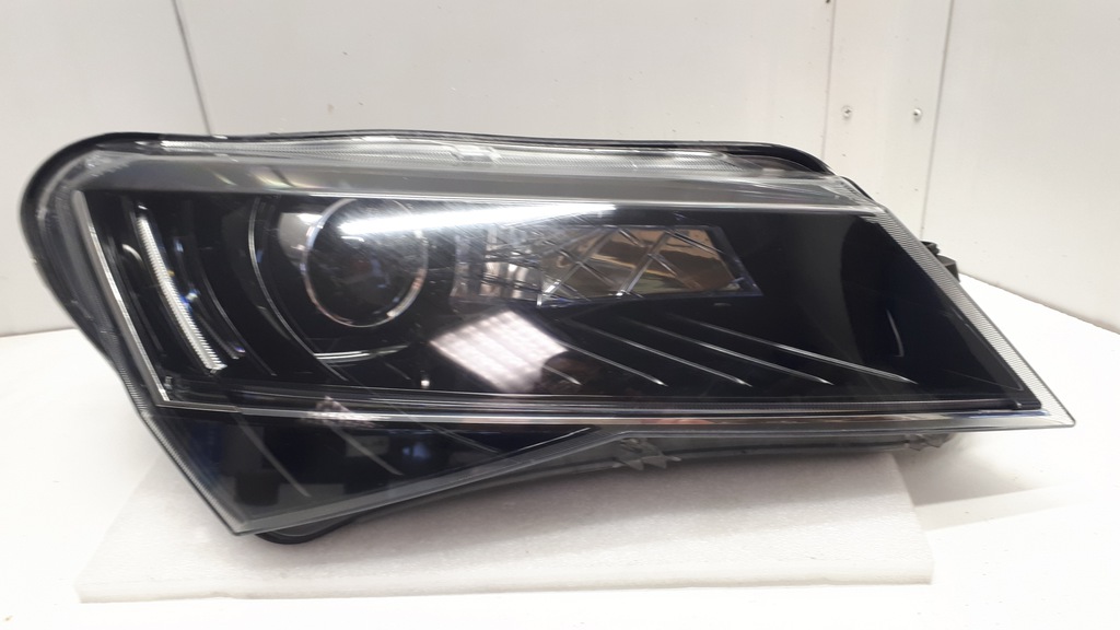  faro skoda superb iii bi xenon led 3v1941016b (#)