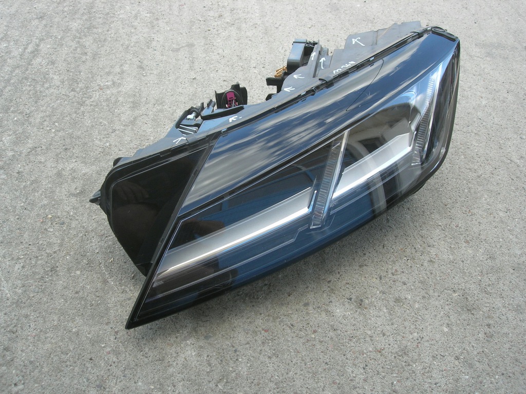 faro l audi tt 8s0941035b matrix (#)