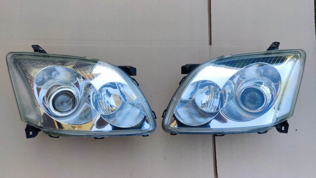 avensis t25 03 06 faro l r eu original metal compl (#)