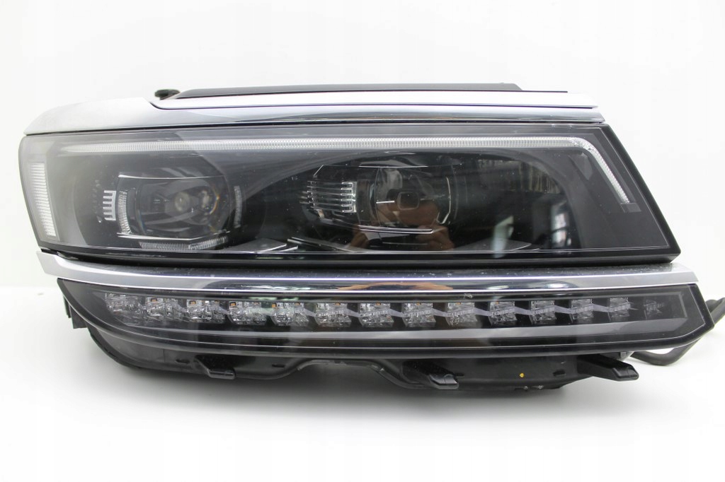 vw tiguan 5nb ii full led faro frente der.. (#)