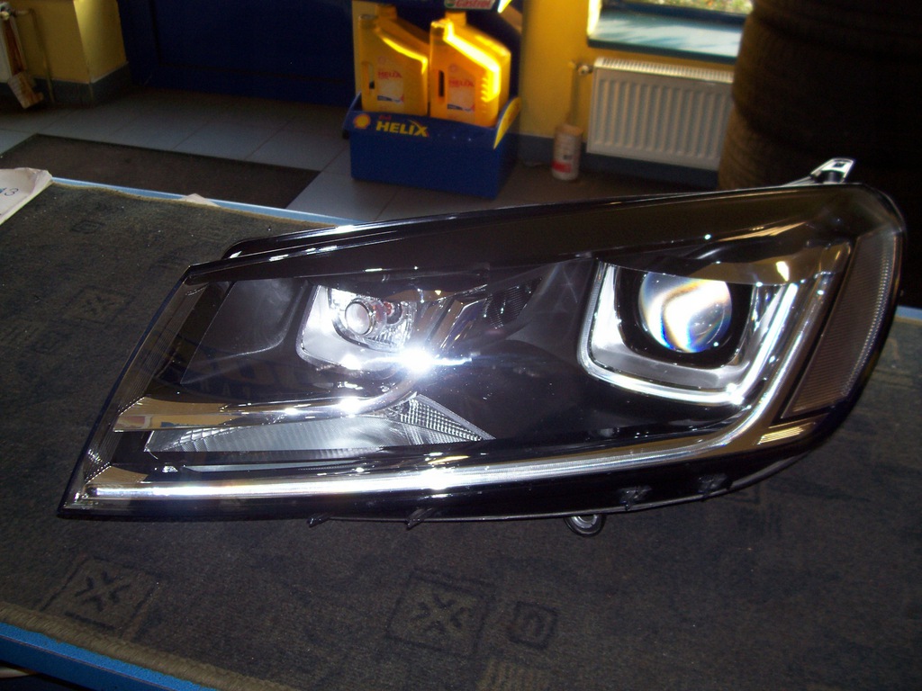 vw touareg xénon led neon izq. 7p0 941 043a (#)