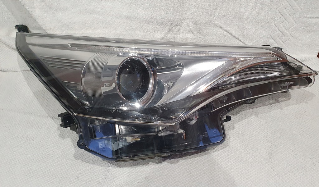  faro der.. europa full led avensis t27 15 (#)