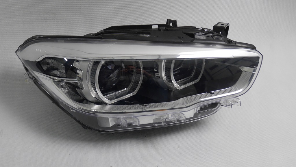 bmw f20 f21 lci faro adaptativo led der.. europa (#)