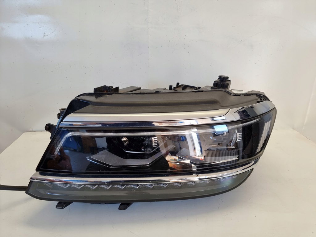 vw tiguan allspace faro delantera izq. 5nn941081c (#)