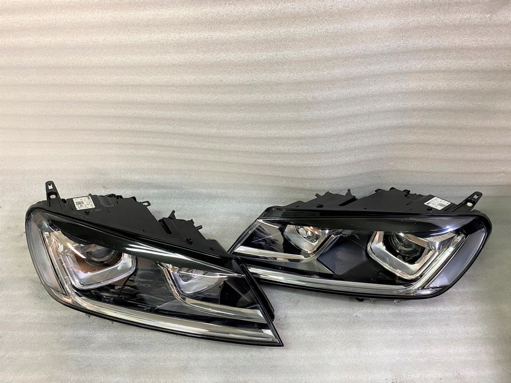 vw touareg xénon lift 2015 faro izq. der.. (#)