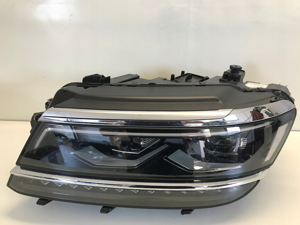 vw tiguan allspace full led faro delantera izq. (#)