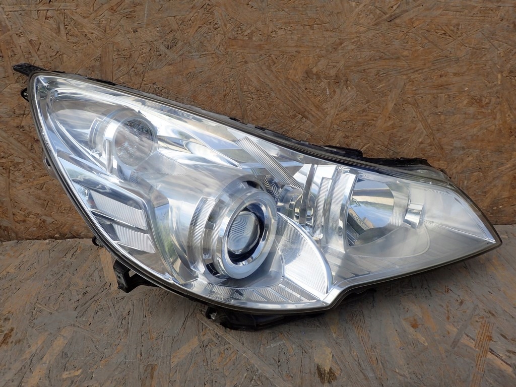  faro der.. xénon subaru legacy outback 09 (#)