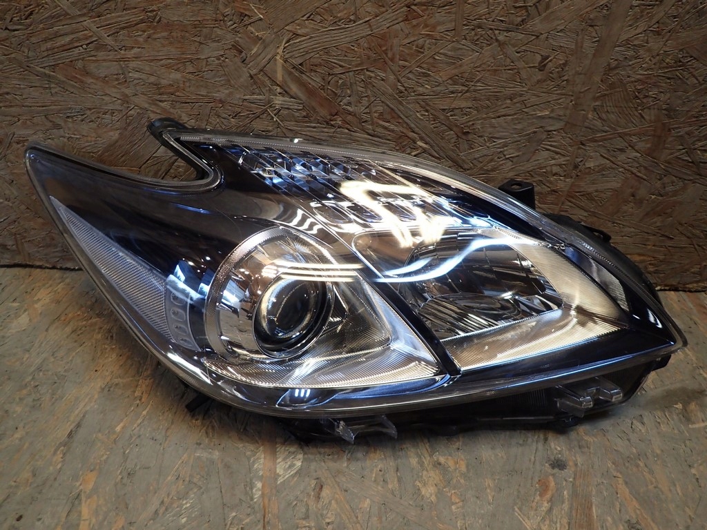  faro der.. toyota prius 3 iii 08 (#)