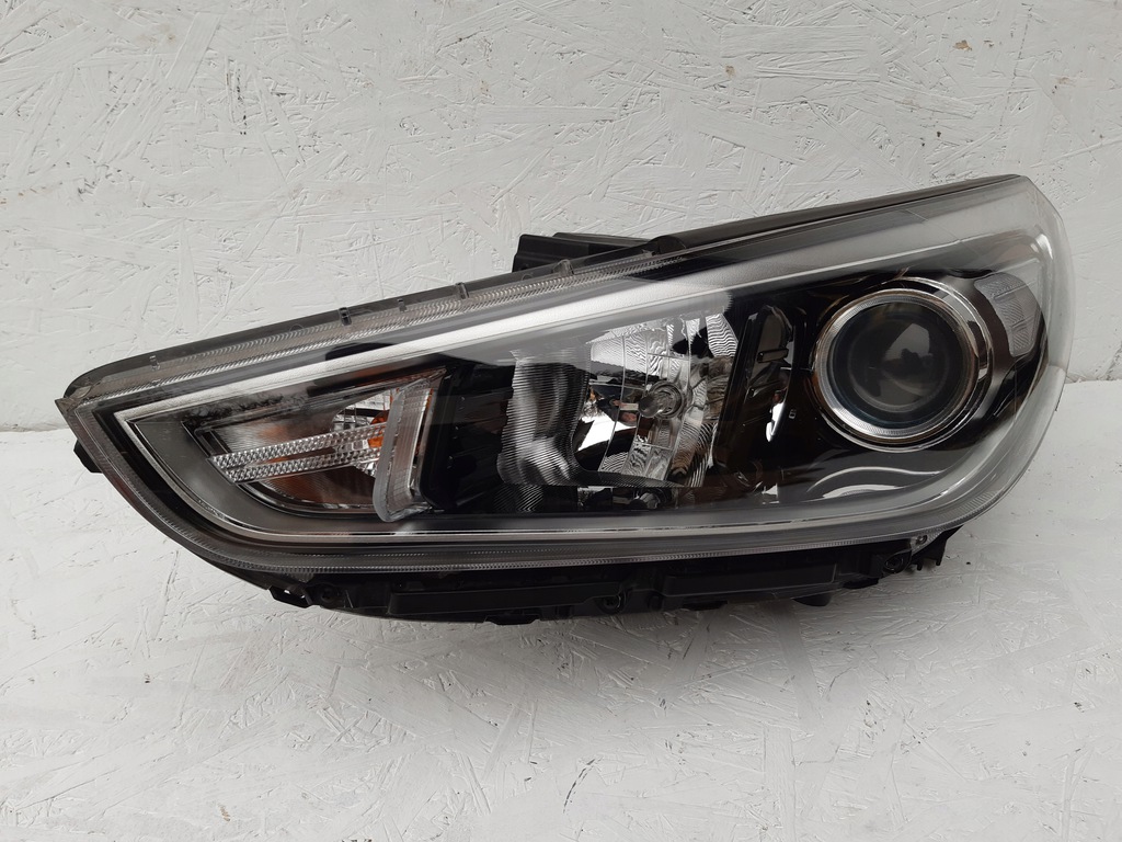 hyundai  i30 i30 2017 2018 faro izq. (#)