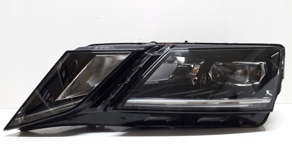 octavia 3 lift faro izq. full led 5e1941015d entero (#)
