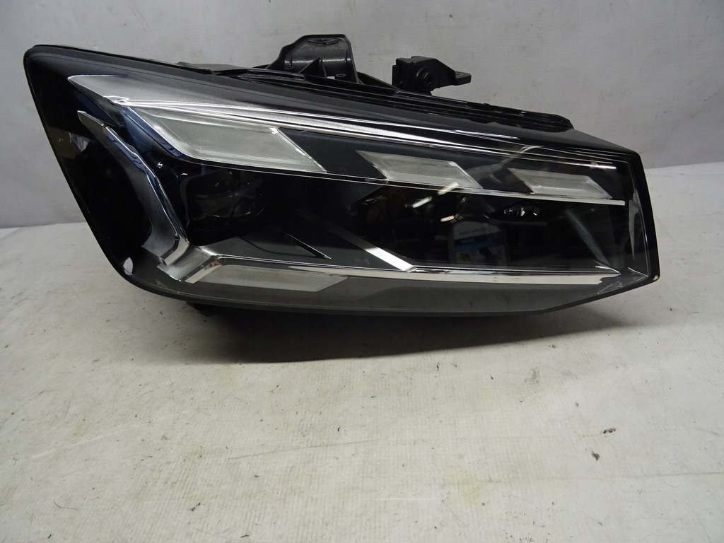audi q2 faro der.. matrix 81a941036 (#)