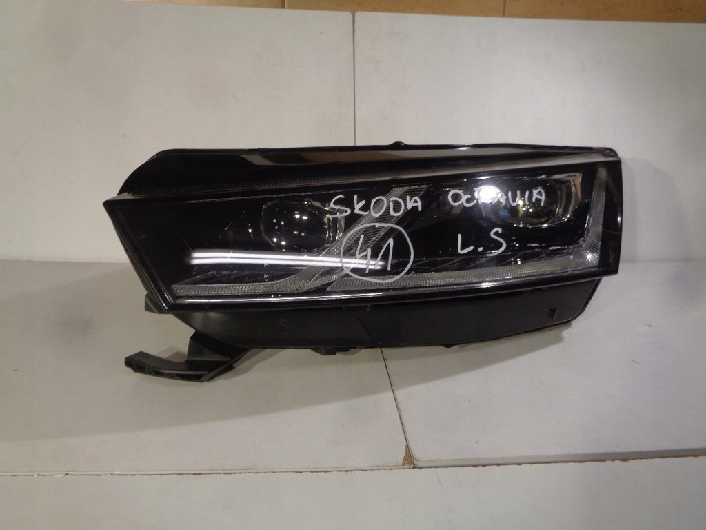 skoda octavia 4 iv 5e4 full led faro 5e4941015a (#)