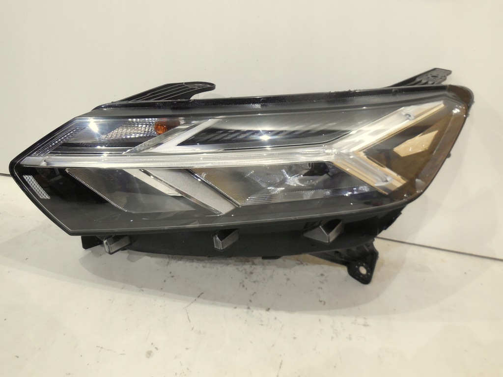  faro modelo  nuevo  dacia sander..o stepway full led (#)