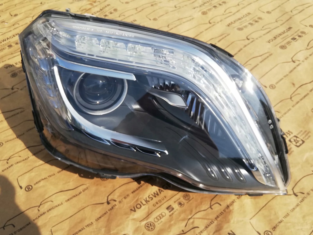  faro delantero der.. mercedes glk 2048201639 (#)
