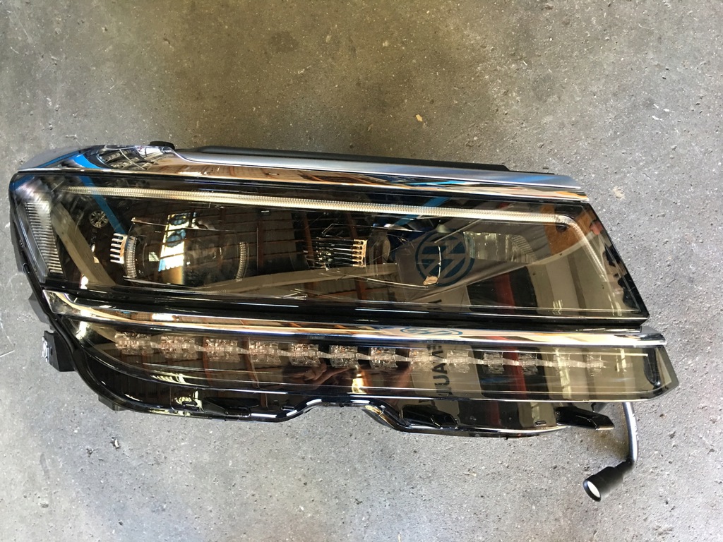 vw tiguan allspace faro full led der.. 5nn941082 (#)