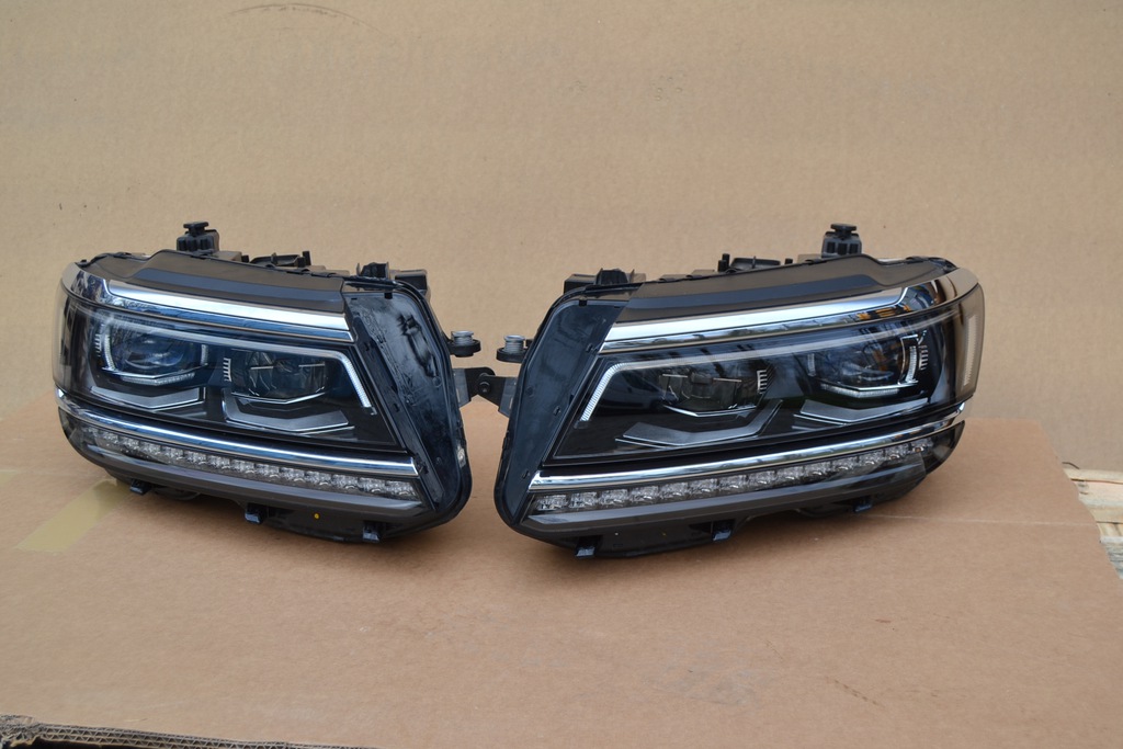 vw tiguan ii faro delantero der.. (#)