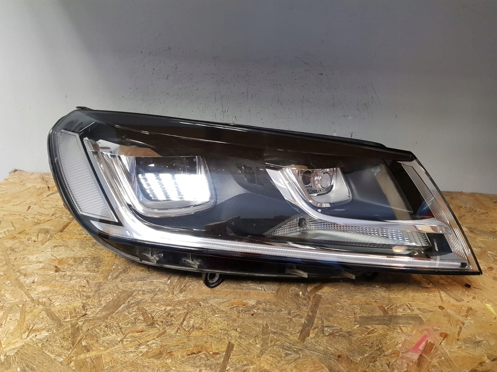 der.. xénon led vw touareg lift 7p1941034a (#)