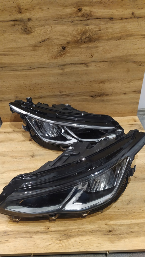  faro izq. der.. vw golf 8 full led (#)