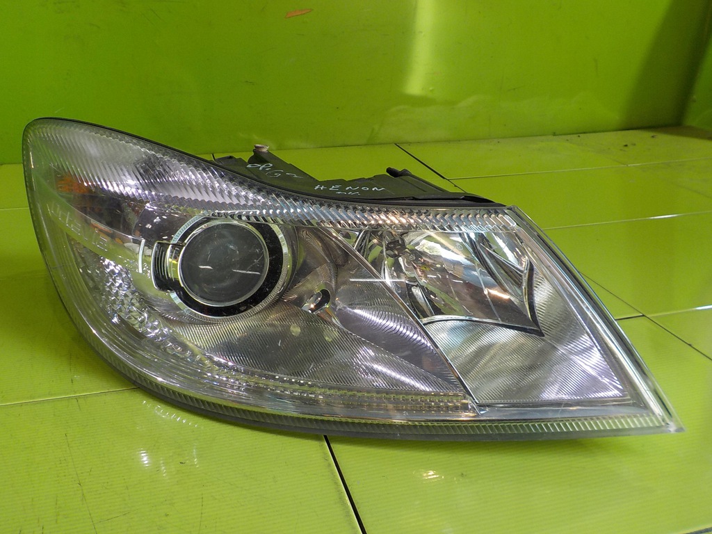 octavia ii lift 10r xénon faro frente der.. (#)
