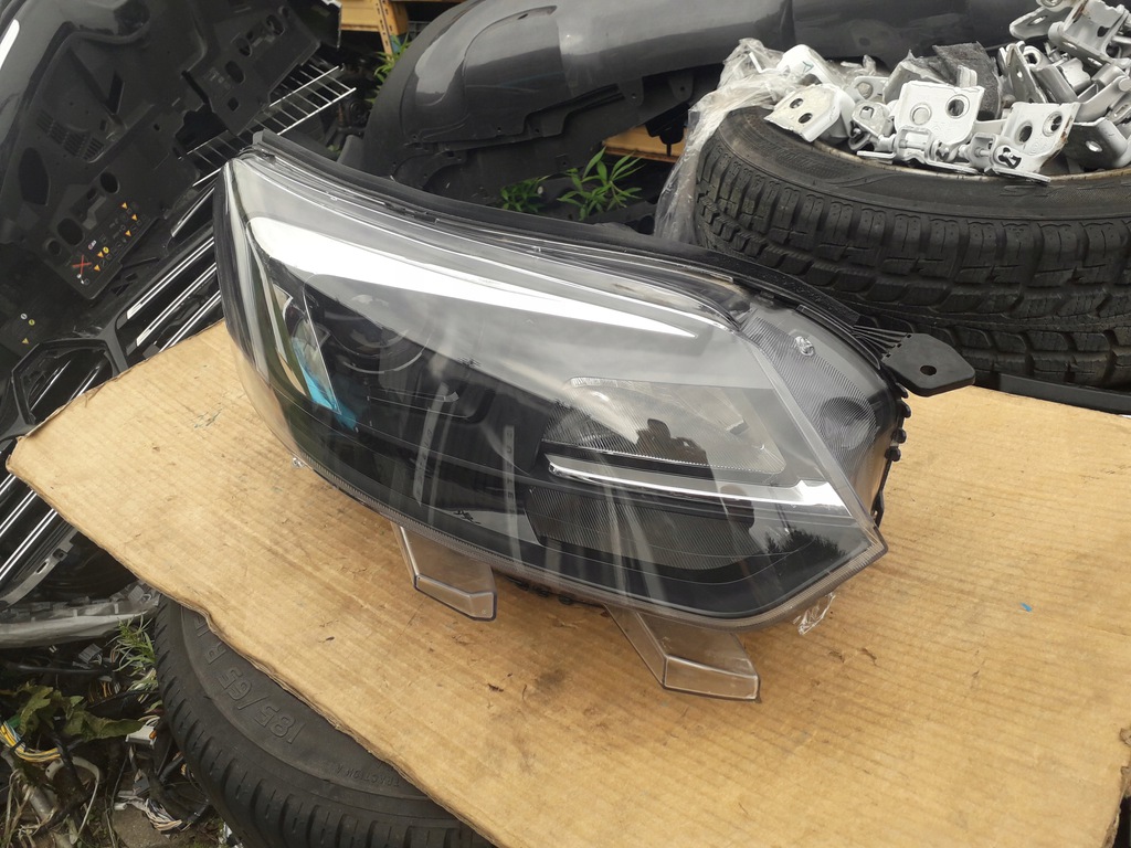  faro delantero zafira life vivaro c 19 xénon der.. (#)