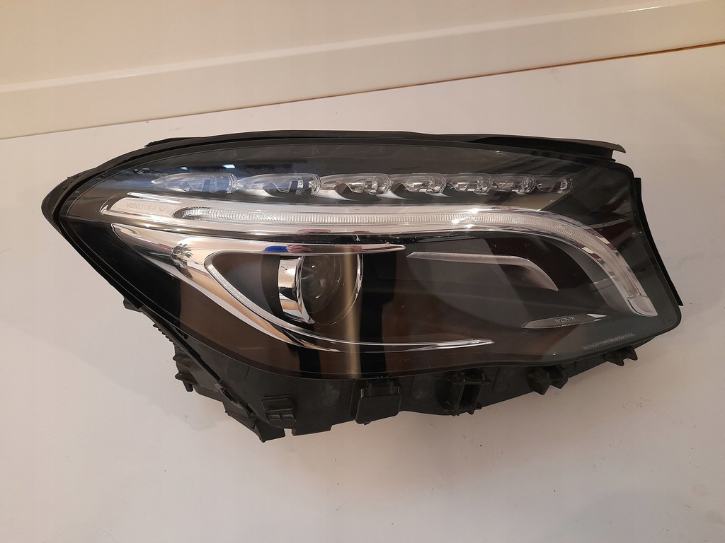  faro der.. mercedes gla w156 lift (#)