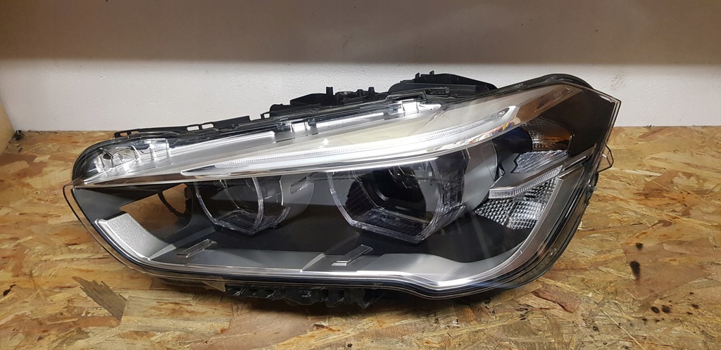 bmw x1 f48 full led faro  (#)