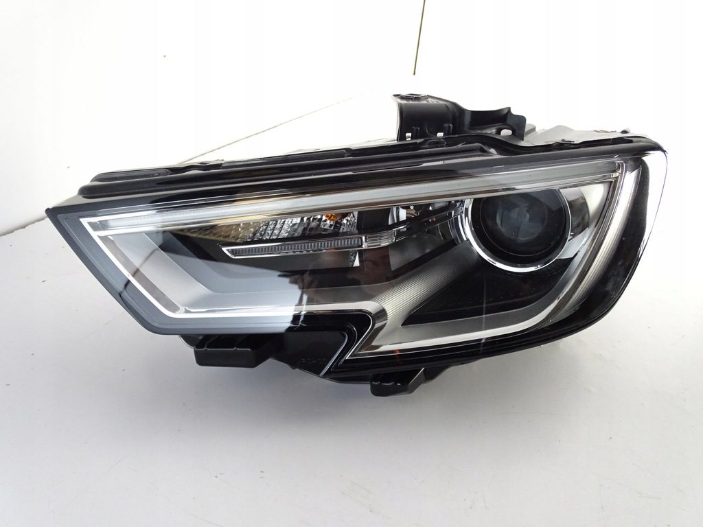  faro delantero izq. audi a3 8v lift xénon (#)