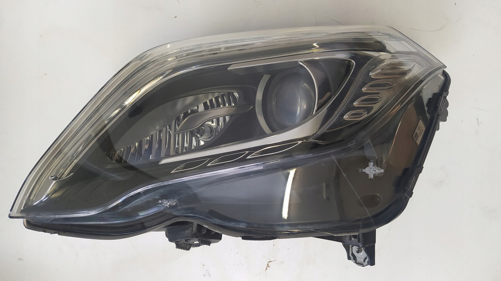  faro izq. mercedes x204 (#)