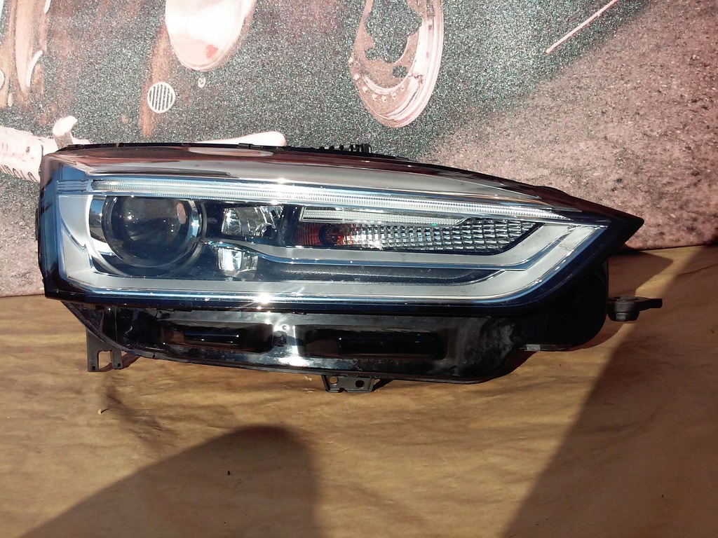audi a5 8w6 941 006c bi xenon der.. faro  (#)