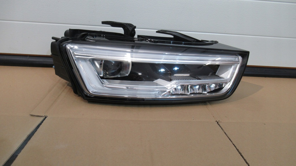 der.. faro audi q3 8u0 full led lift (#)