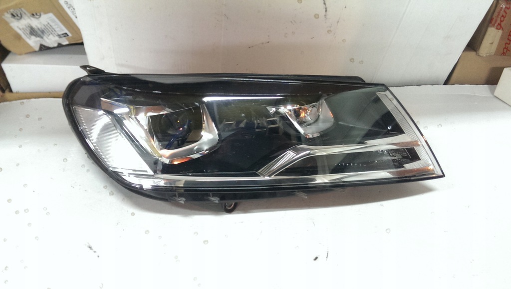 der.. faro xénon vw touareg ii 7p1941032 original (#)