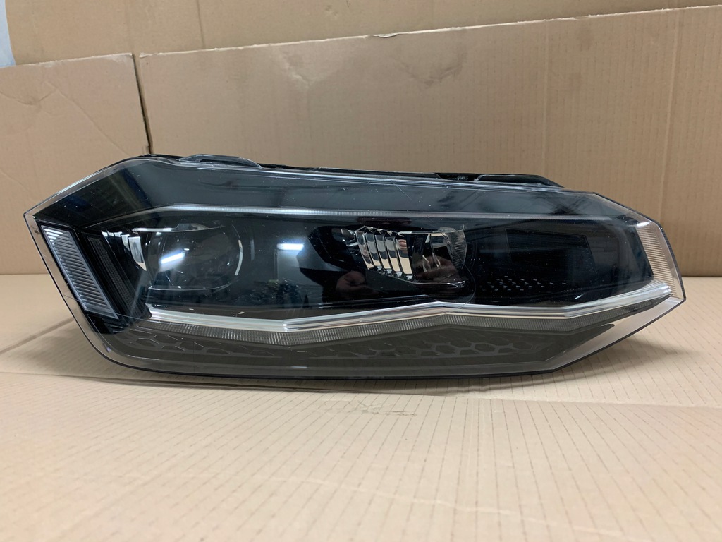 vw polo 2g0 der.. faro full led (#)