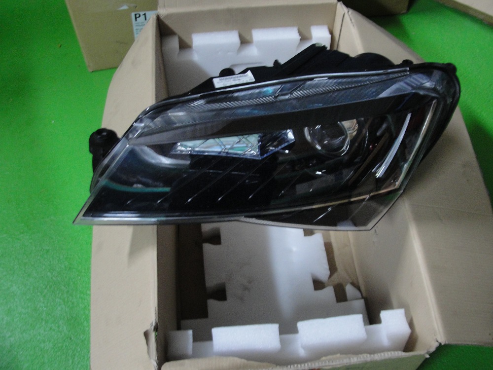  faro izq. delantero skoda superb iii 3 xénon led 3v0 (#)