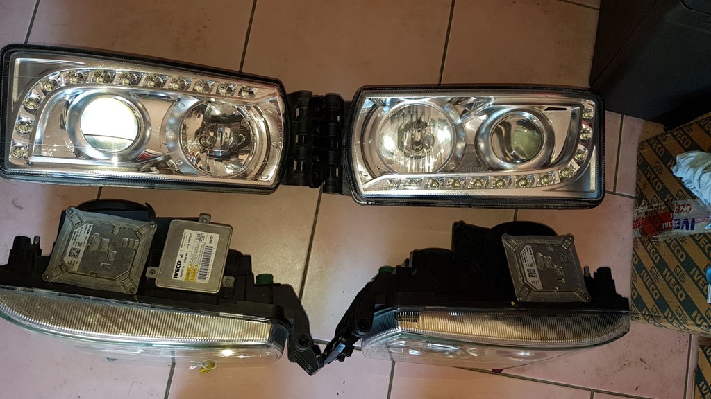  faros iveco stralis hi way  izq. / der..  (#)