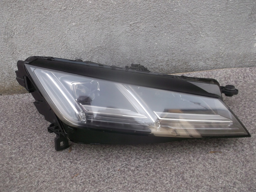 audi tt 8s0 14 full led faro der.. (#)