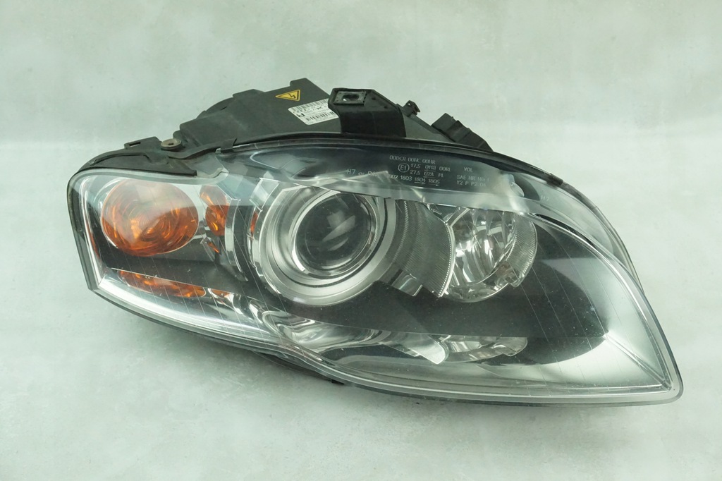  faro der.. audi a4 b7 xénon 8e0941004af europa (#)