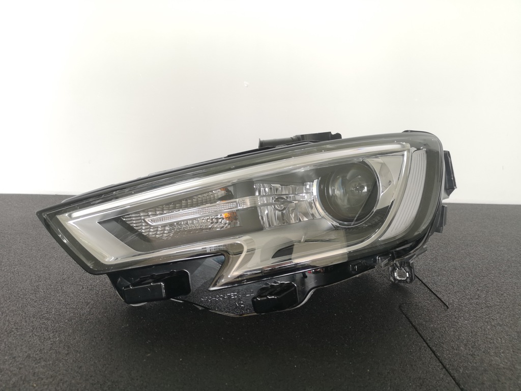 estado perfecto faro izq. xénon led audi a3 lift 8v0941005e (#)