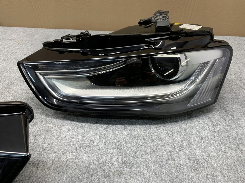 audi a4 8k lift faro xénon izq. (#)