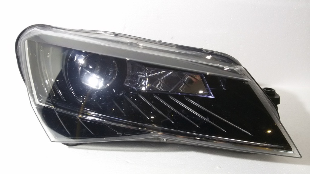  faro skoda superb iii bi xenon led 3v1941016b (#)