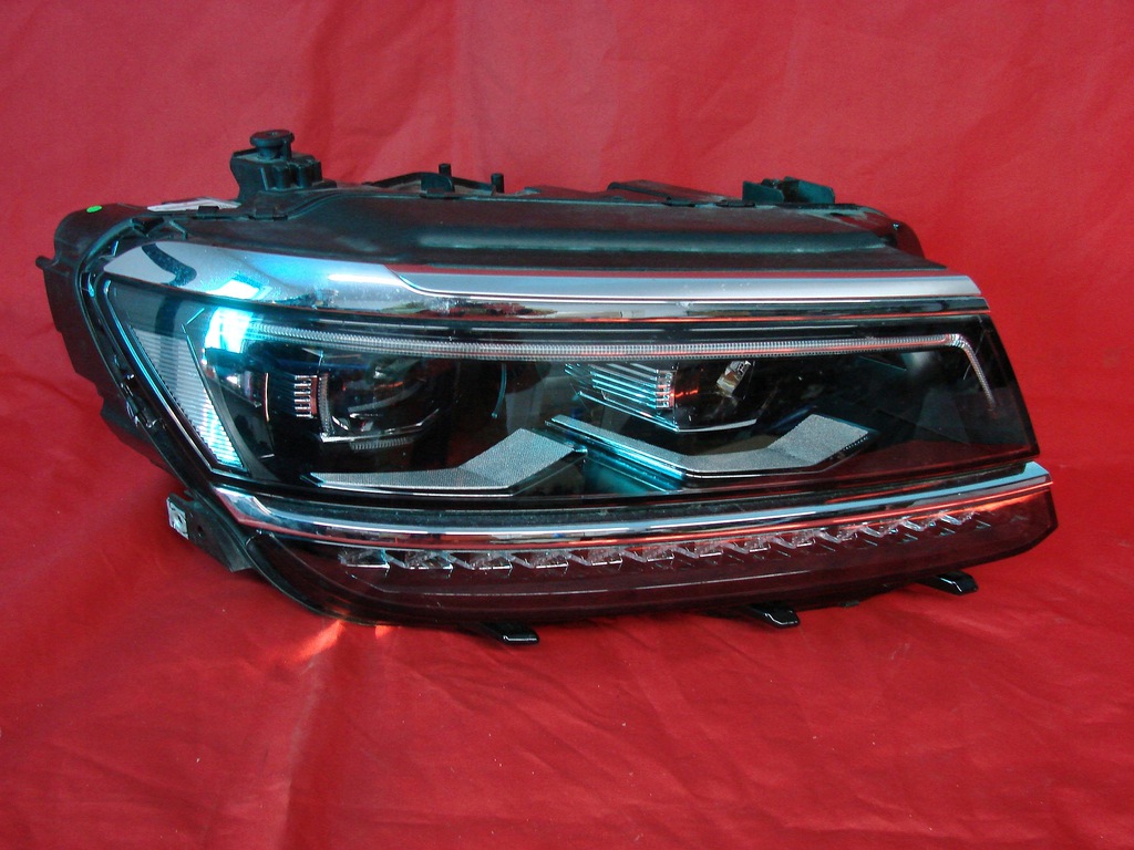 vw tiguan ii allspace 4 motion faro der.. (#)