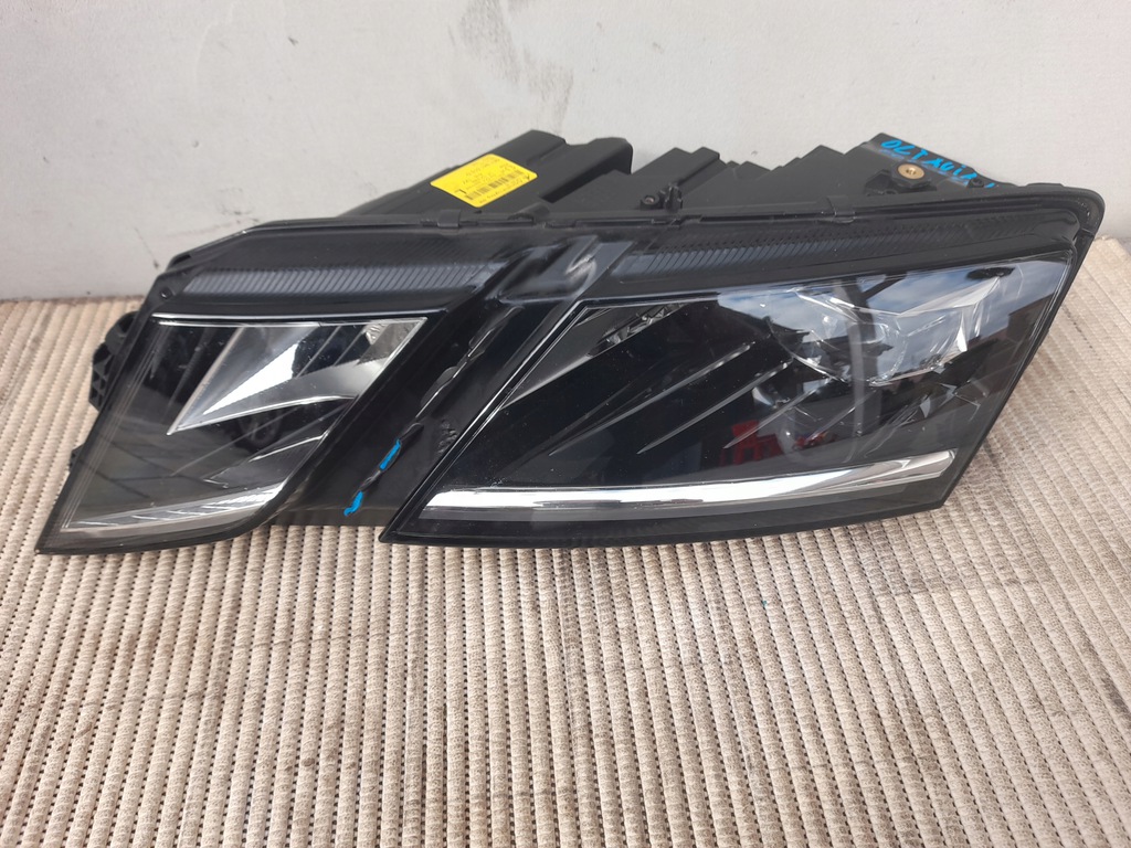  faro delantero izq. skoda octavia iii 3 lift full led (#)