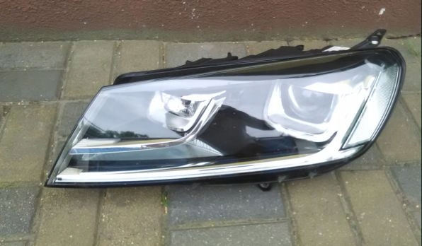 vw touareg ii lift bixenon izq. faro 7p1941033a (#)