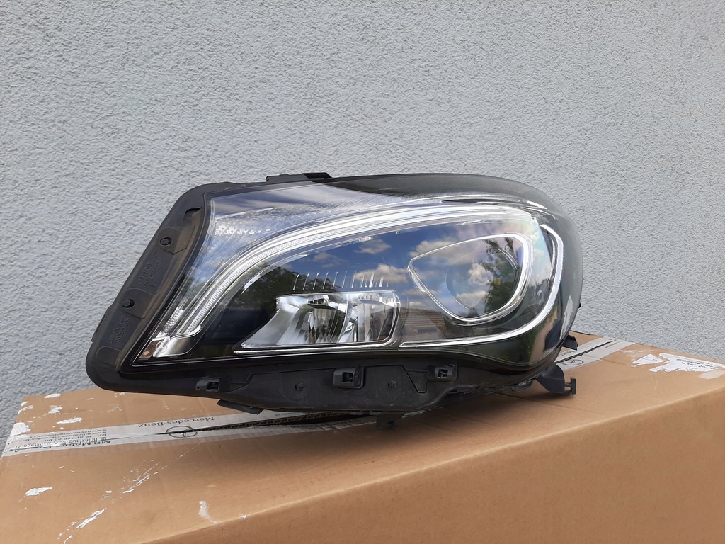  faro izq. delantero mercedes w117 a1178206761 (#)