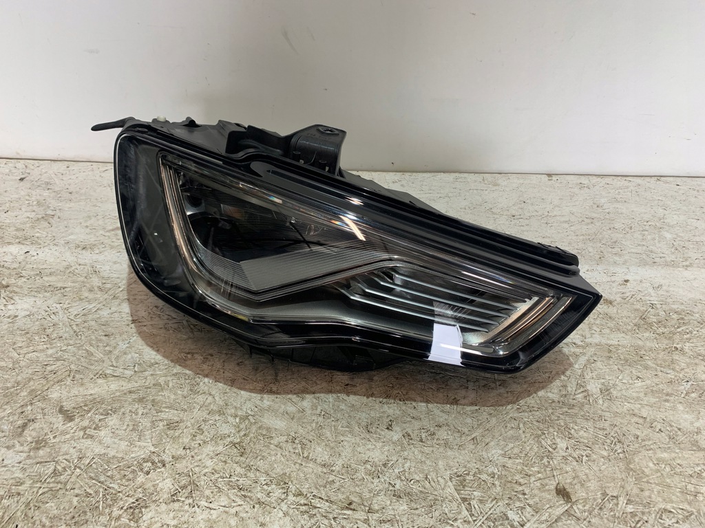  faro izq. audi a3 full led 8v0941034 (#)