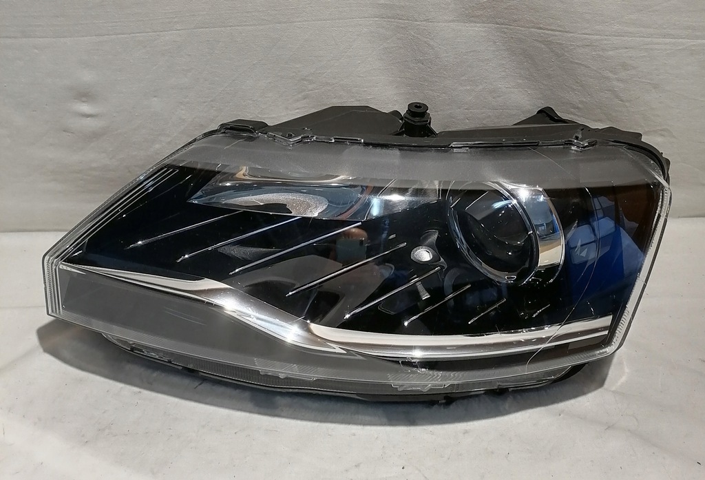 skoda rapid lift faro xénon led izq. (#)
