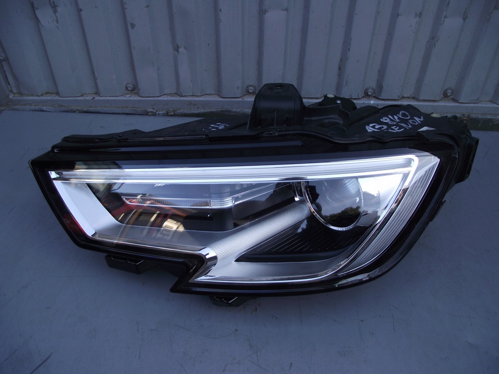 audi a3 8v lift 8v0941005e bi xenon led izq. (#)