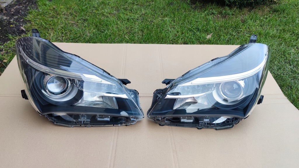 yaris iii lift 14 17 faro delantero l r lote con led (#)